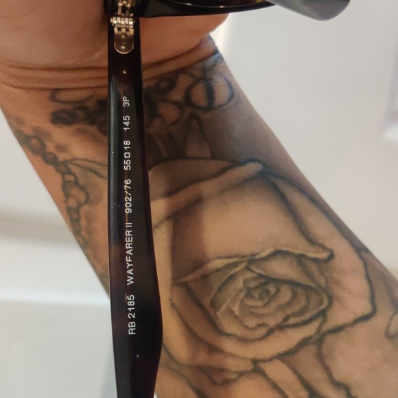 Ray-Ban Sunglasses - Picture 4 of 8